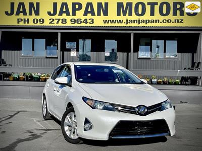 2013 Toyota Auris - Thumbnail