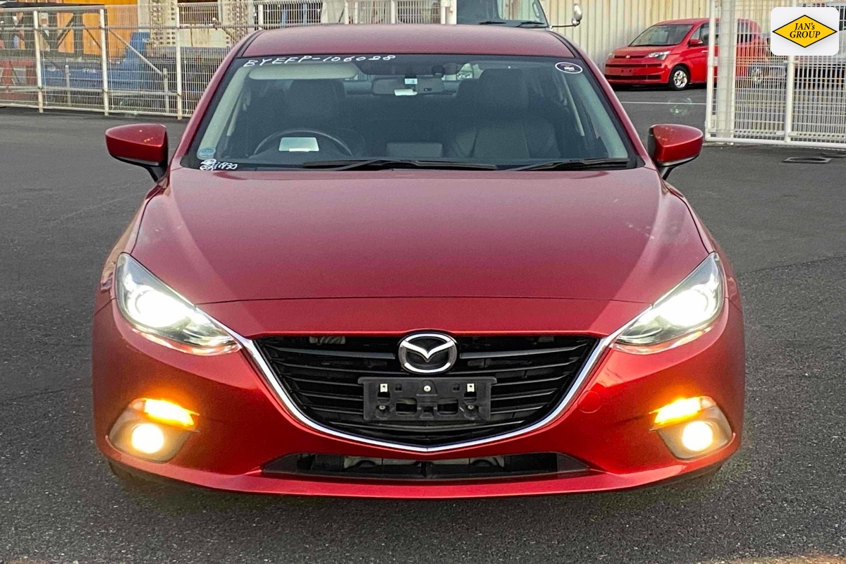 2014 Mazda Axela