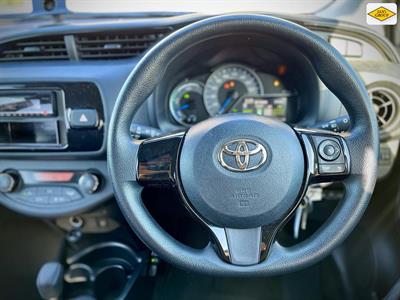 2019 Toyota Vitz - Thumbnail