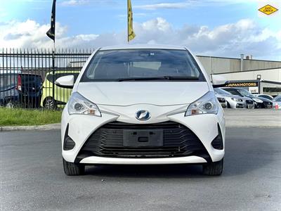 2019 Toyota Vitz - Thumbnail