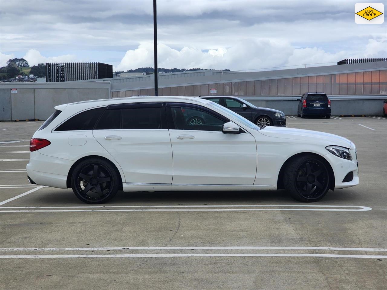 2015 Mercedes-Benz C 200