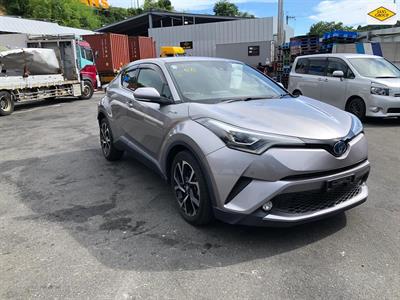 2017 Toyota C-HR - Thumbnail