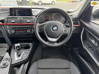 2012 BMW 320i - Thumbnail