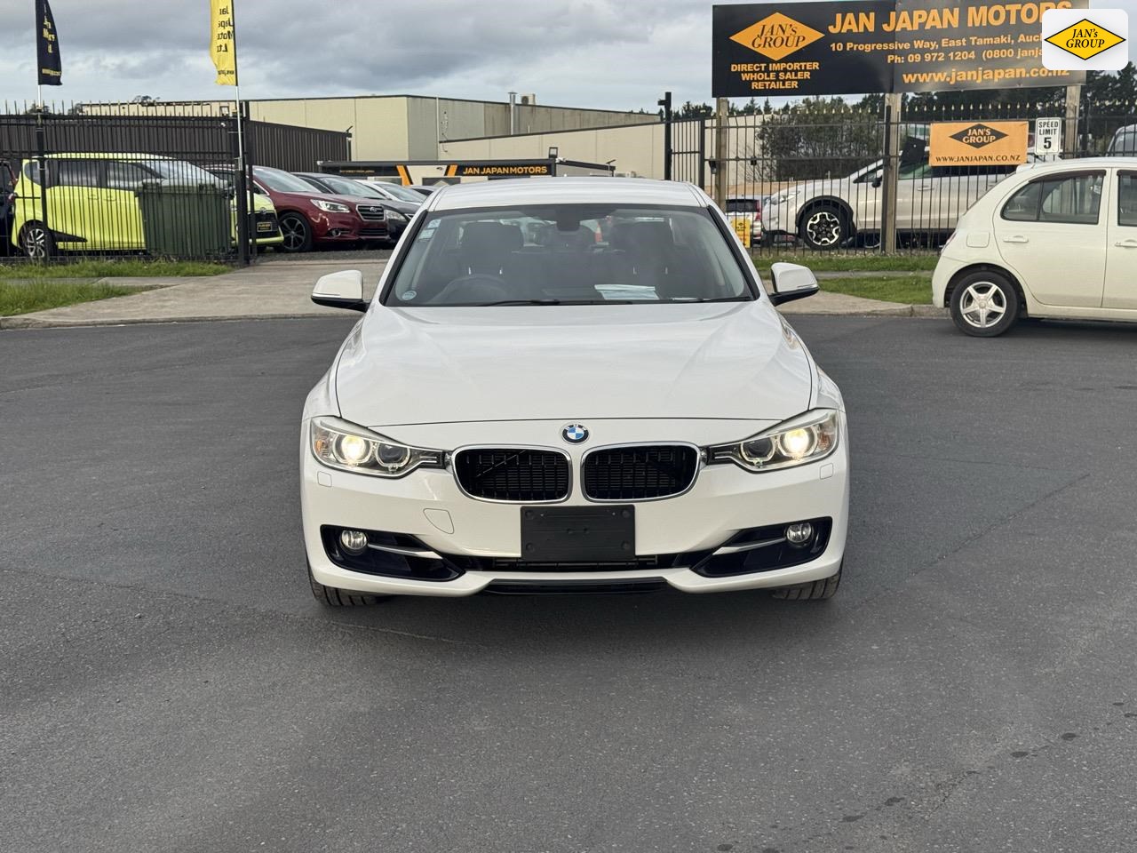 2012 BMW 320i