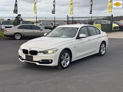 2012 BMW 320i - Thumbnail