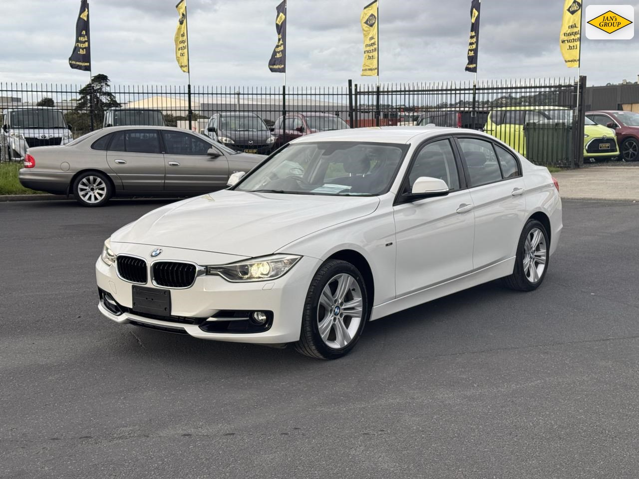 2012 BMW 320i