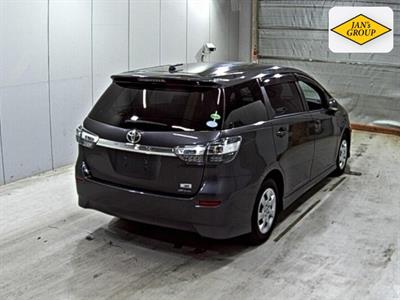 2013 Toyota Wish - Thumbnail