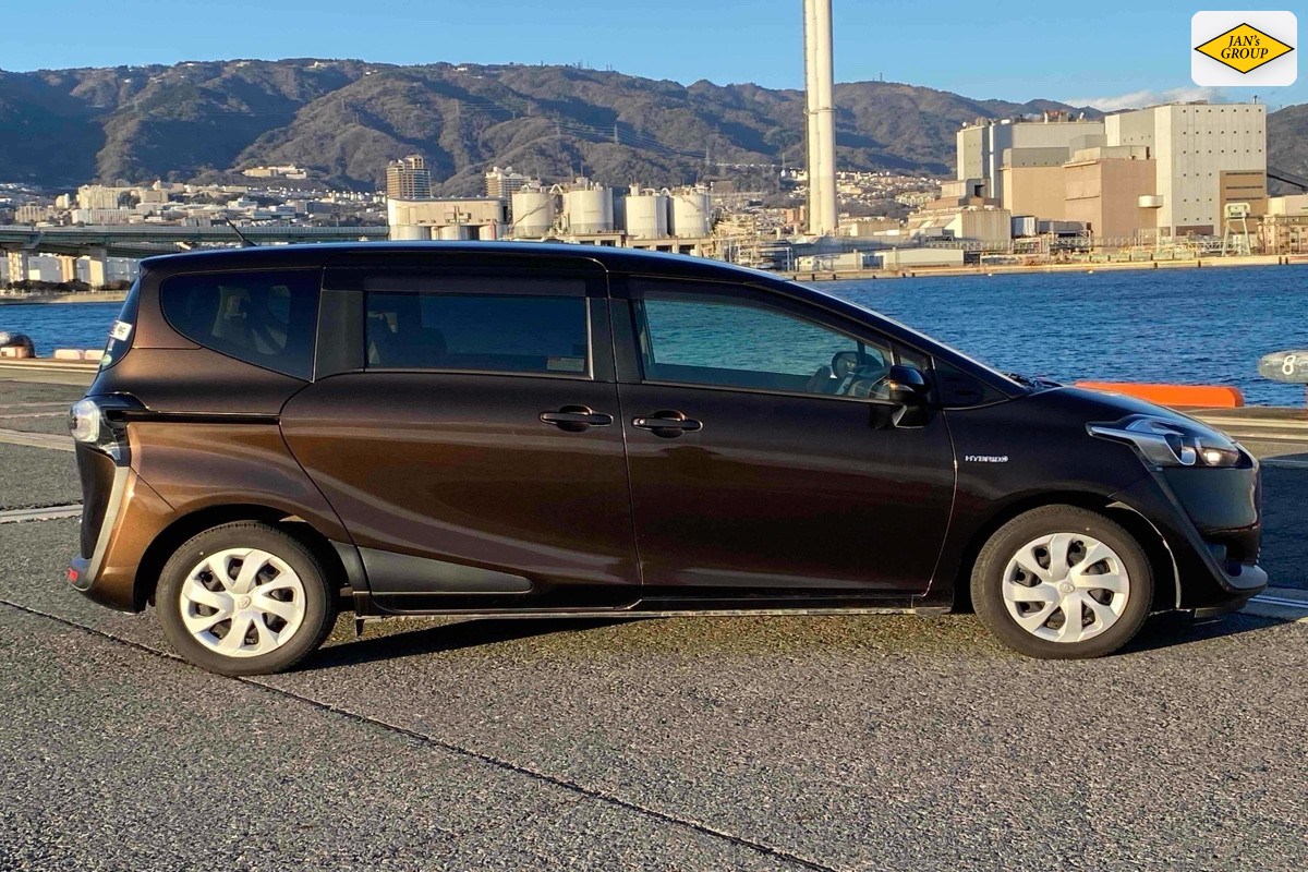 2016 Toyota Sienta