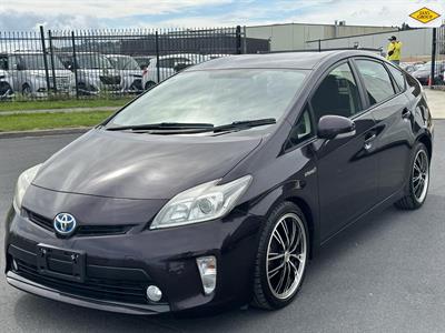 2012 Toyota Prius - Thumbnail