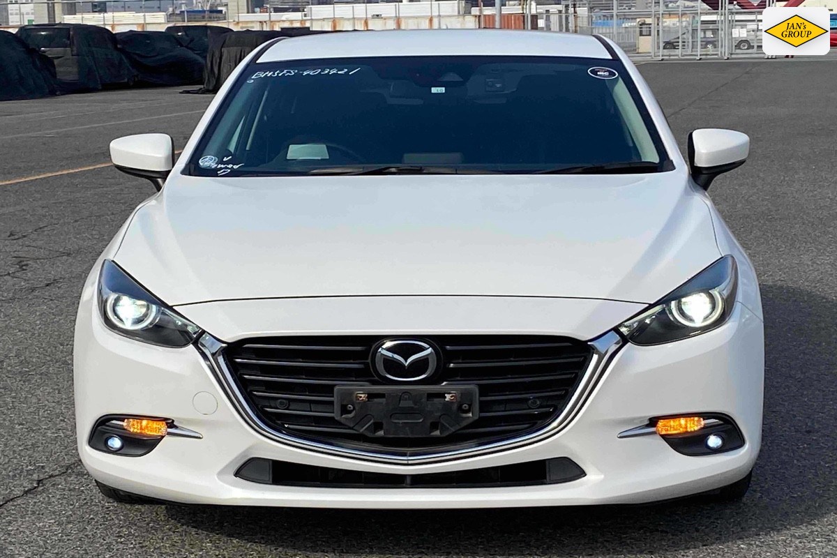 2016 Mazda Axela