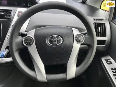 2013 Toyota Prius - Thumbnail