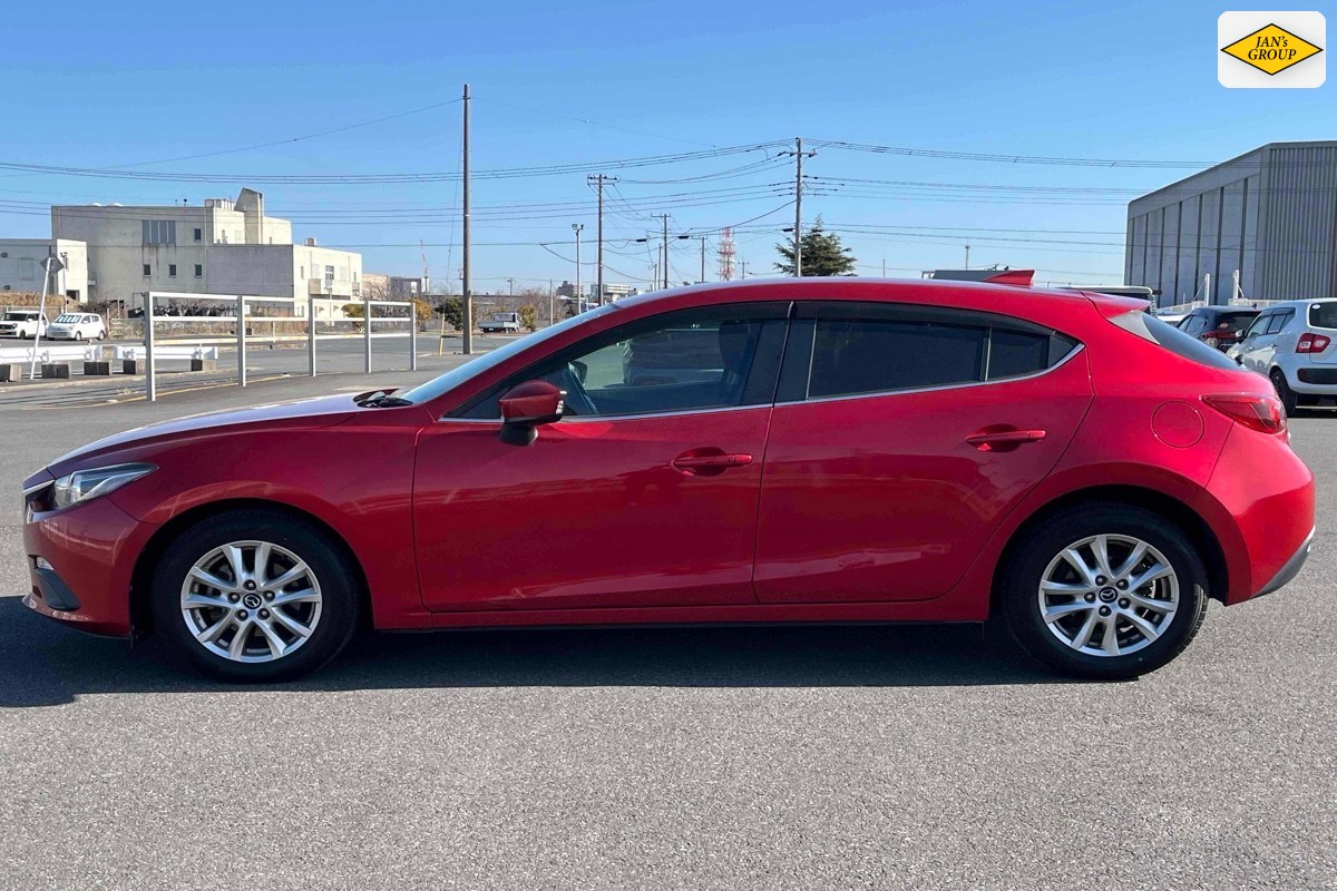 2015 Mazda Axela