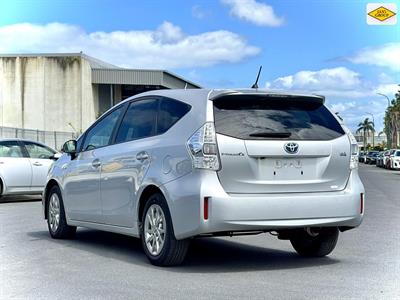 2014 Toyota Prius - Thumbnail