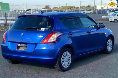 2015 Suzuki Swift - Thumbnail