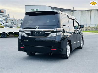 2013 Toyota Vellfire - Thumbnail