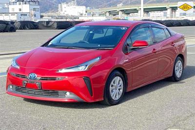 2019 Toyota Prius - Thumbnail