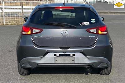 2015 Mazda Demio - Thumbnail