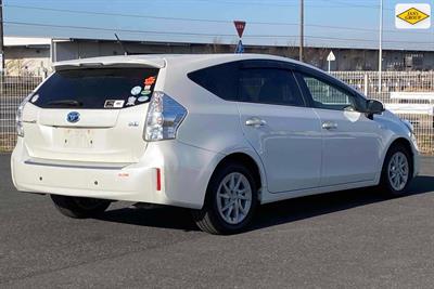 2013 Toyota Prius - Thumbnail