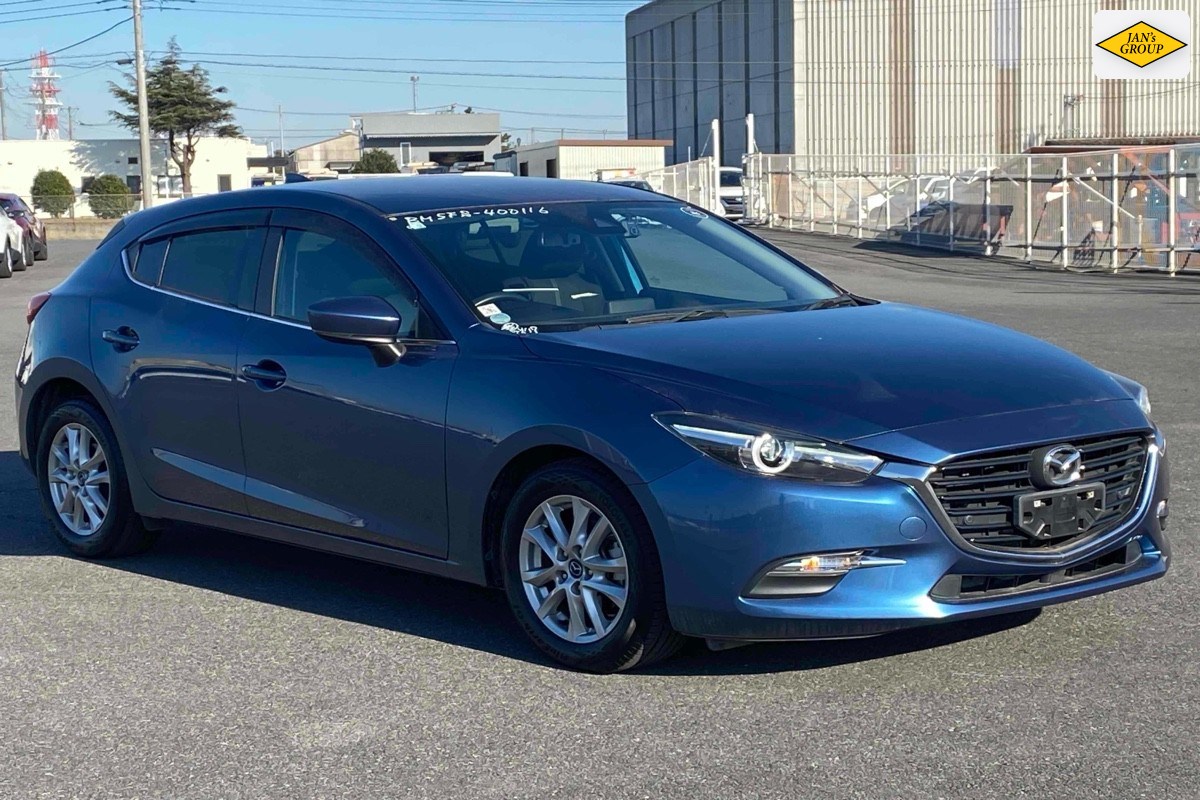 2016 Mazda Axela