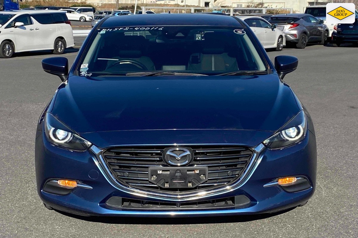 2016 Mazda Axela