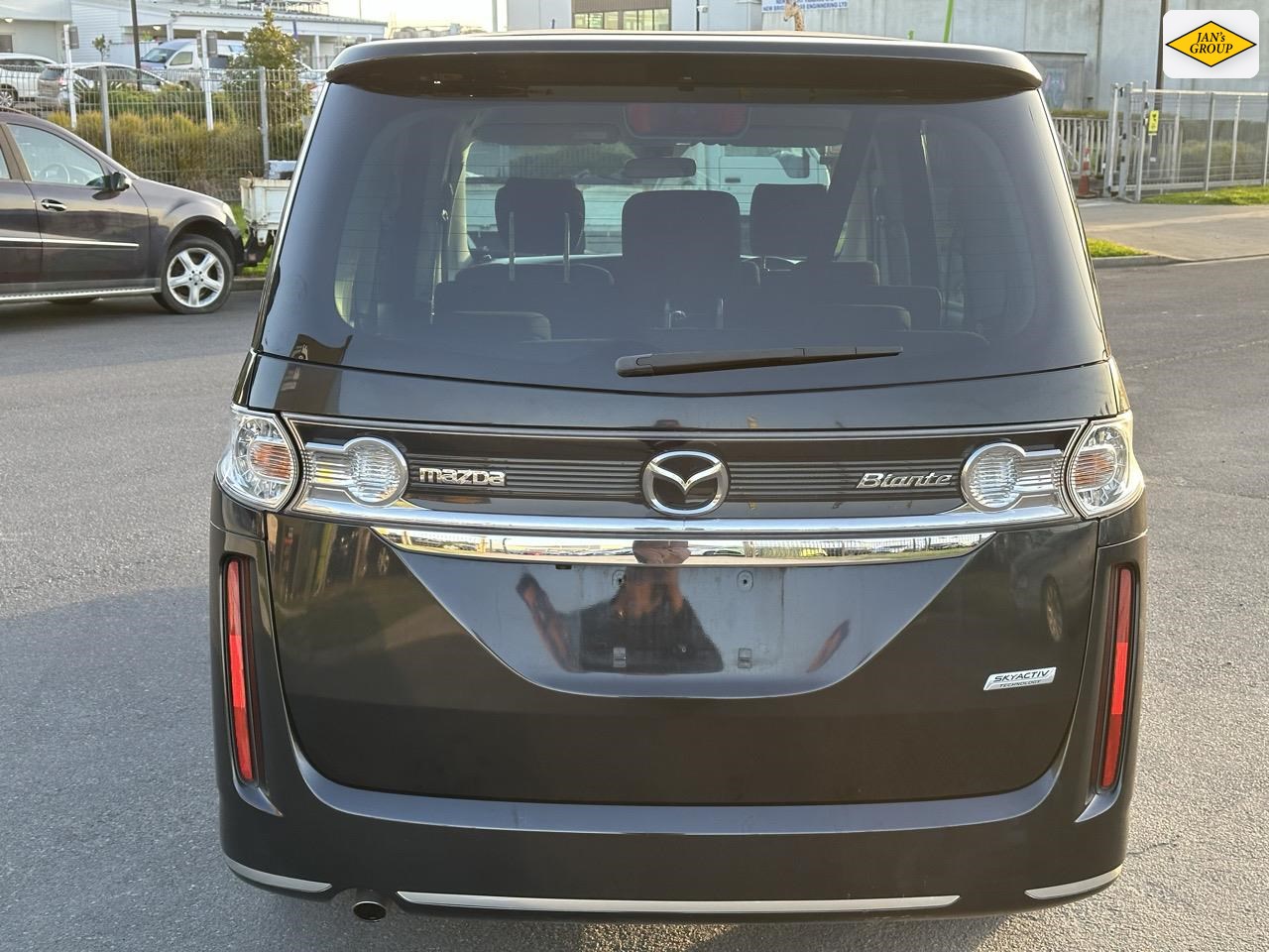 2013 Mazda Biante