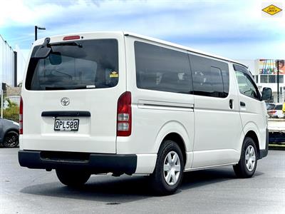 2018 Toyota Hiace - Thumbnail