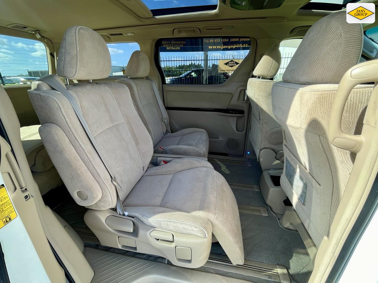 2014 Toyota Vellfire