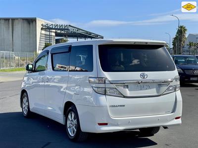 2014 Toyota Vellfire - Thumbnail