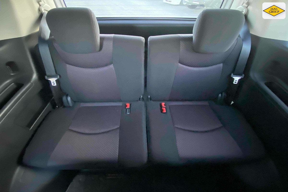 2012 Nissan Serena