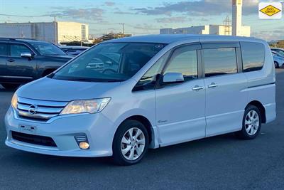 2012 Nissan Serena - Thumbnail