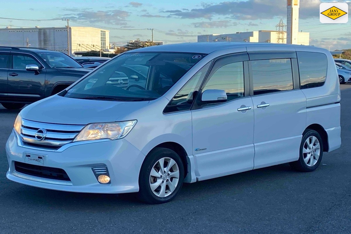 2012 Nissan Serena