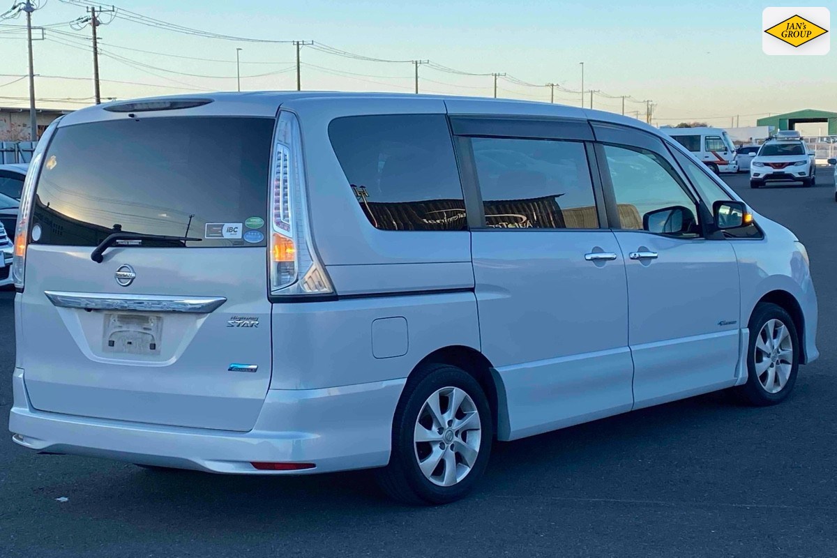 2012 Nissan Serena