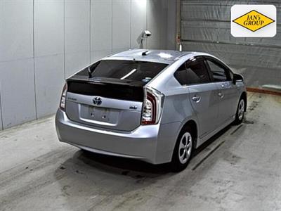 2014 Toyota Prius - Thumbnail