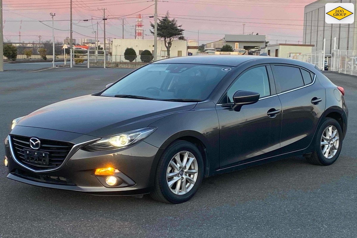 2015 Mazda Axela