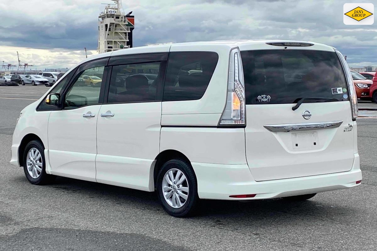 2016 Nissan Serena