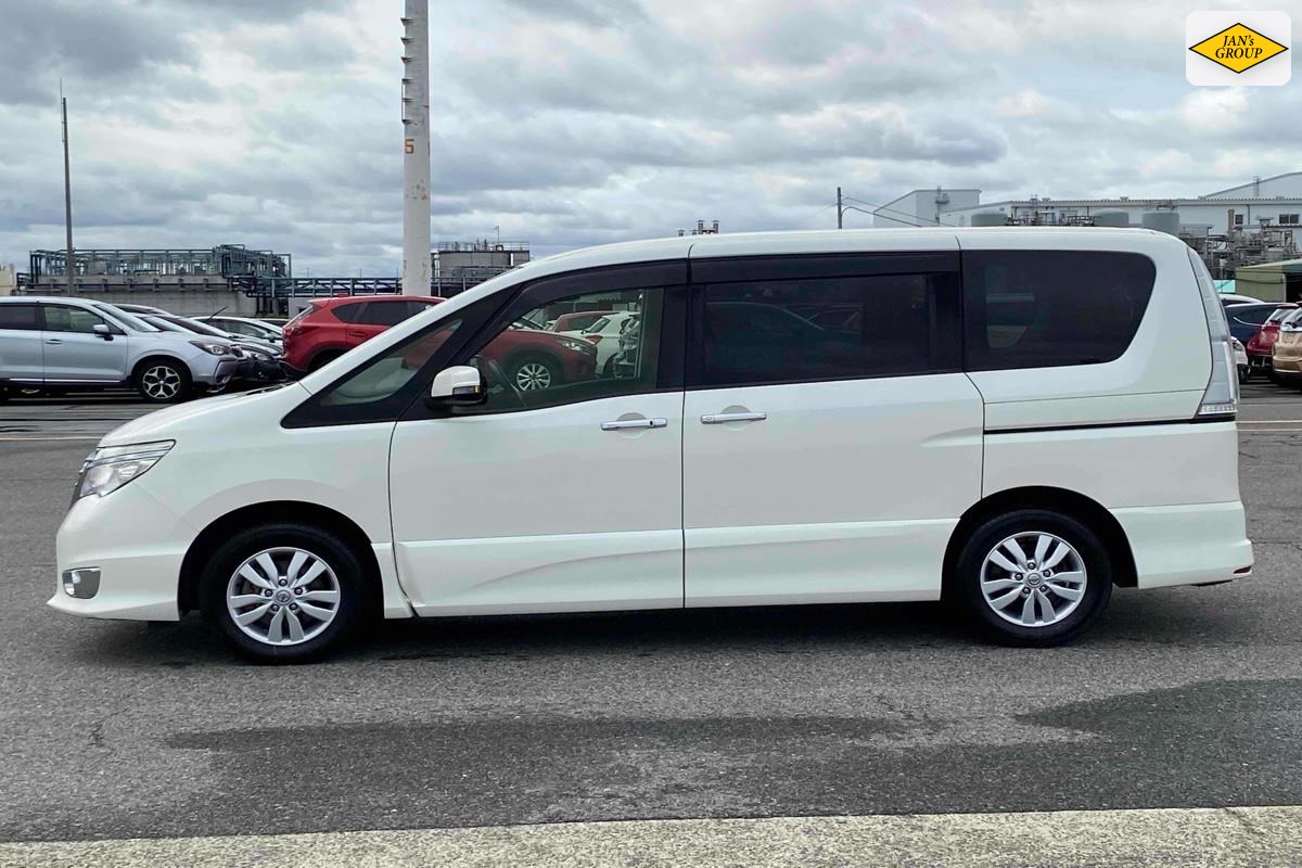 2016 Nissan Serena