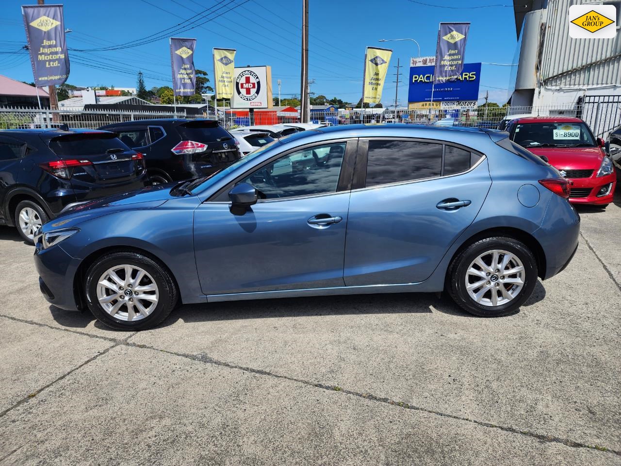 2015 Mazda Axela