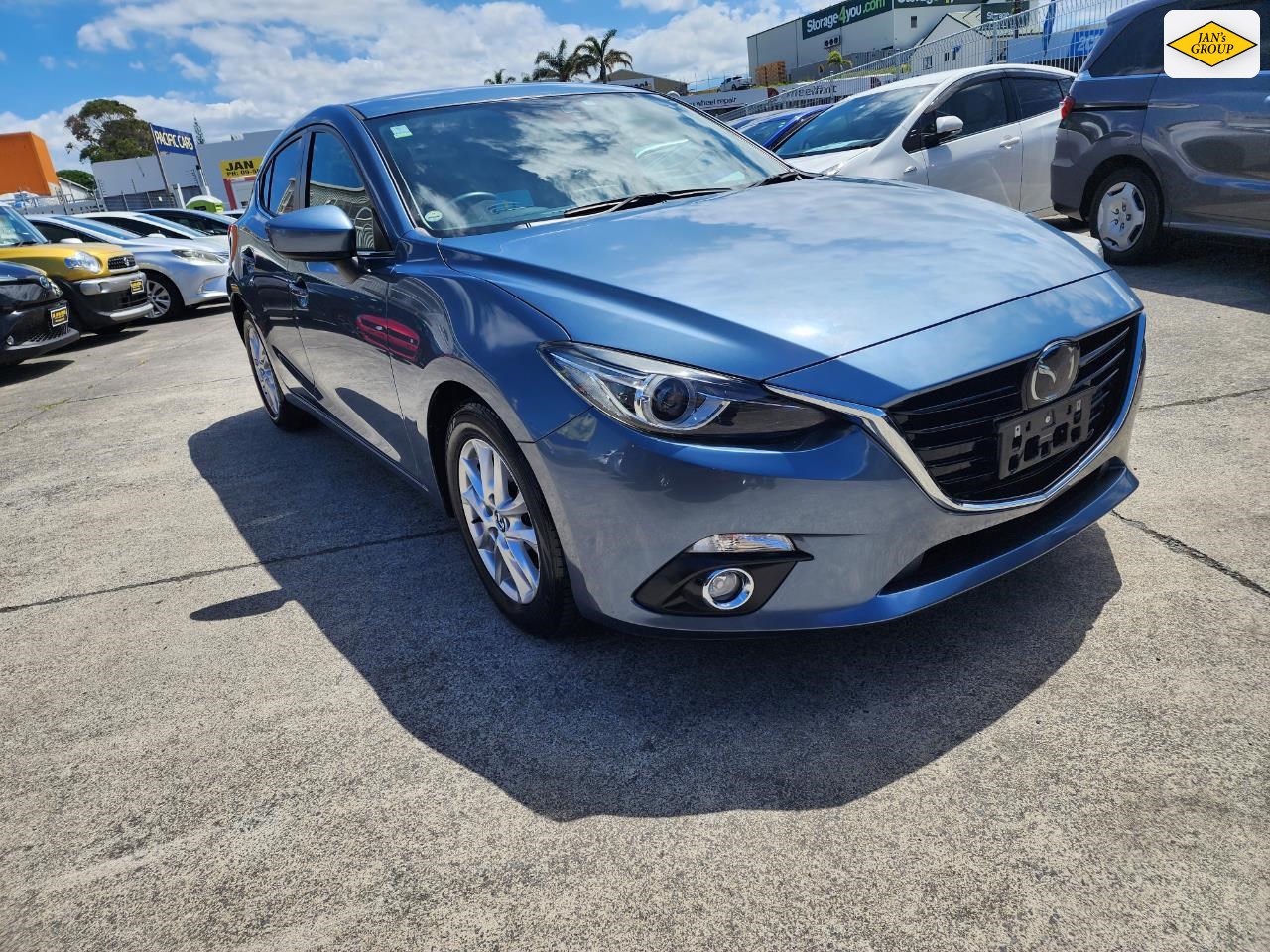 2015 Mazda Axela