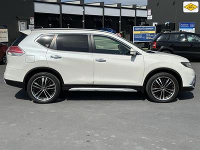 2014 Nissan X-Trail - Thumbnail