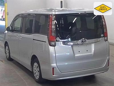 2014 Toyota Noah - Thumbnail