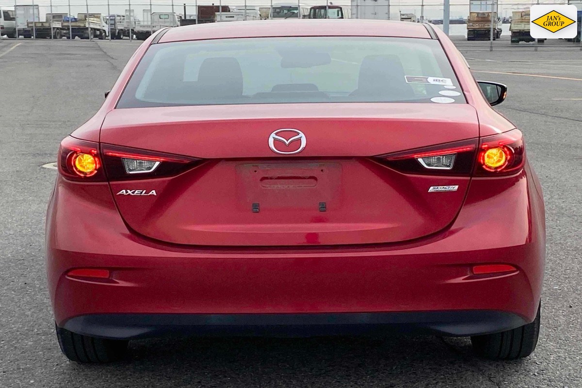 2014 Mazda Axela