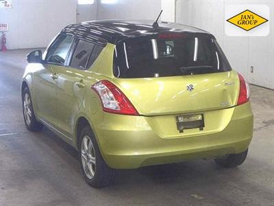 2015 Suzuki Swift - Thumbnail