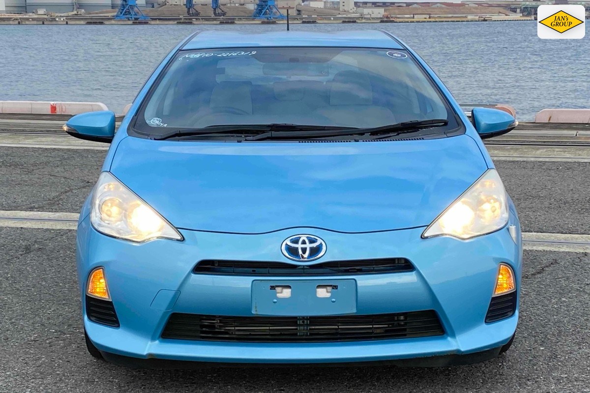 2013 Toyota Aqua