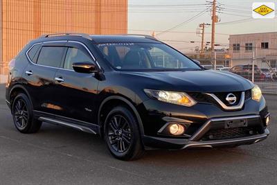 2015 Nissan X-Trail - Thumbnail