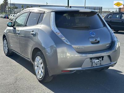 2013 Nissan Leaf - Thumbnail