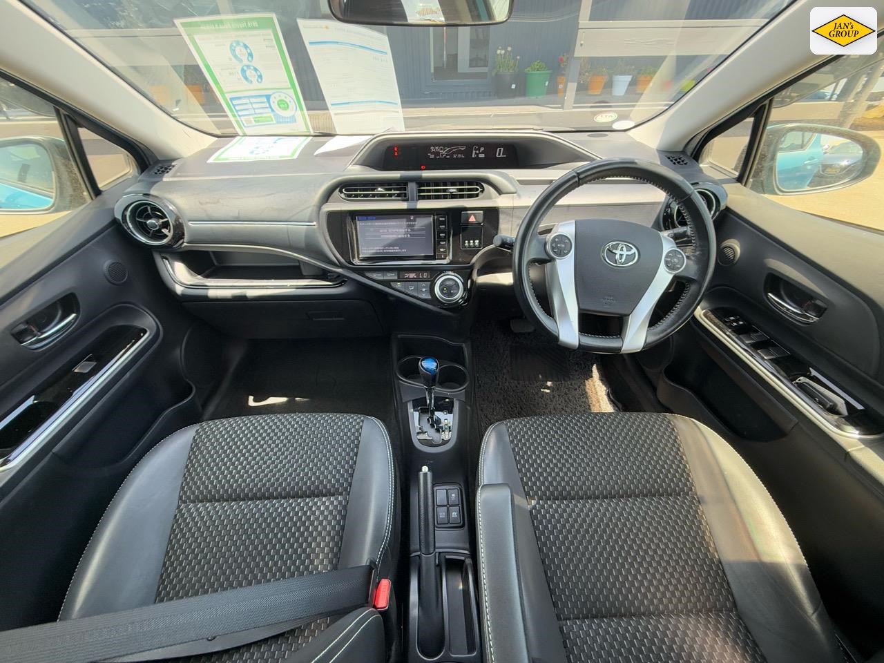 2015 Toyota Aqua