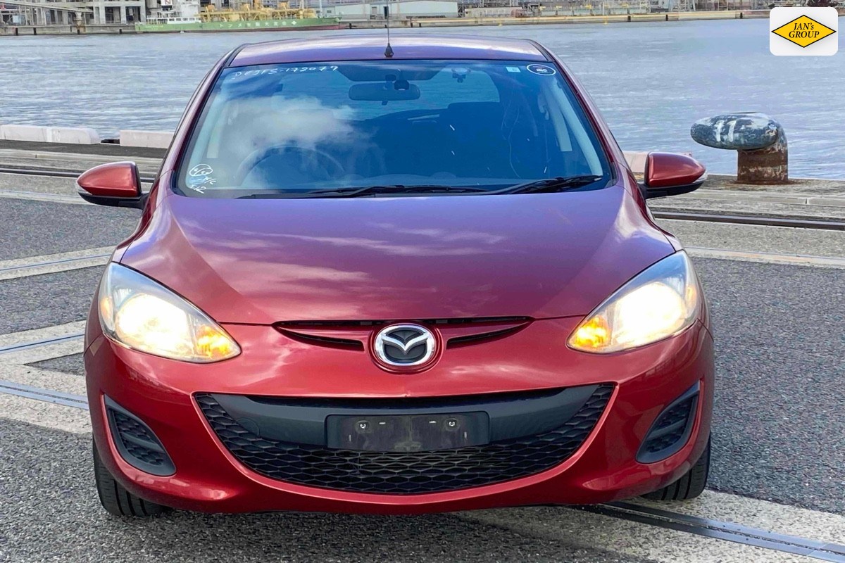 2014 Mazda Demio