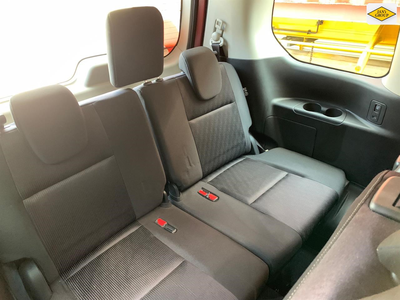 2018 Nissan Serena