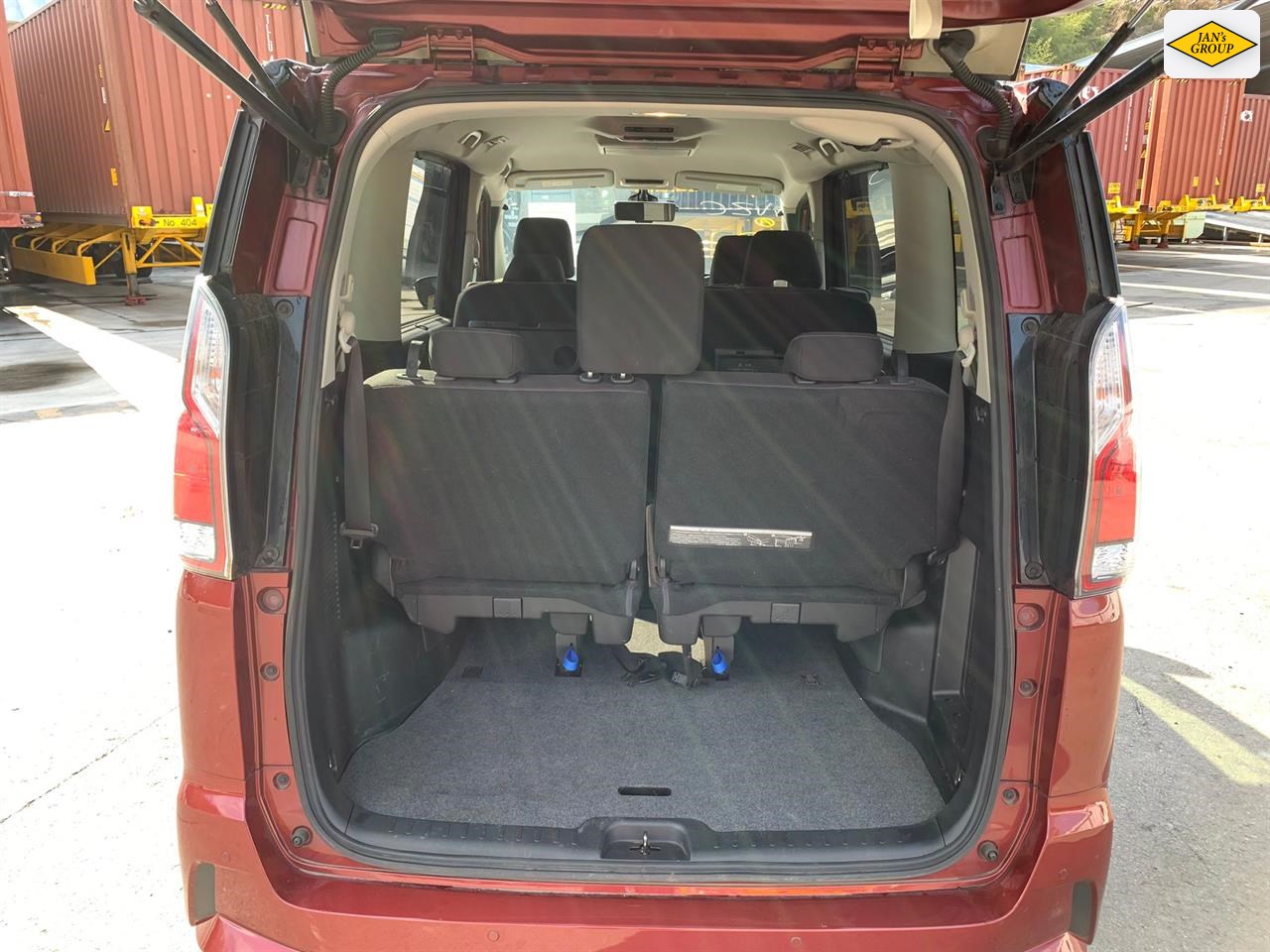 2018 Nissan Serena