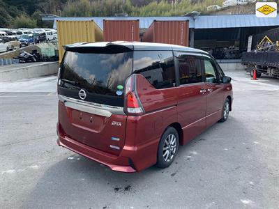 2018 Nissan Serena - Thumbnail